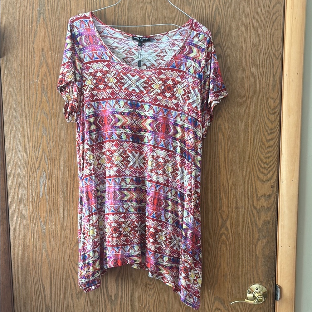Cable & Gauge Red and Purple Graphic Blouse NWT Size 1X